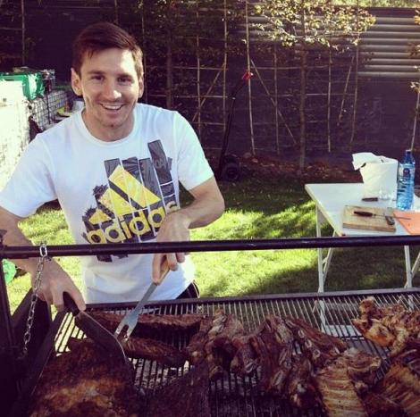 FOTO: Un gratar, prima pentru succesul din El Clasico! Messi, un altfel de Top Chef