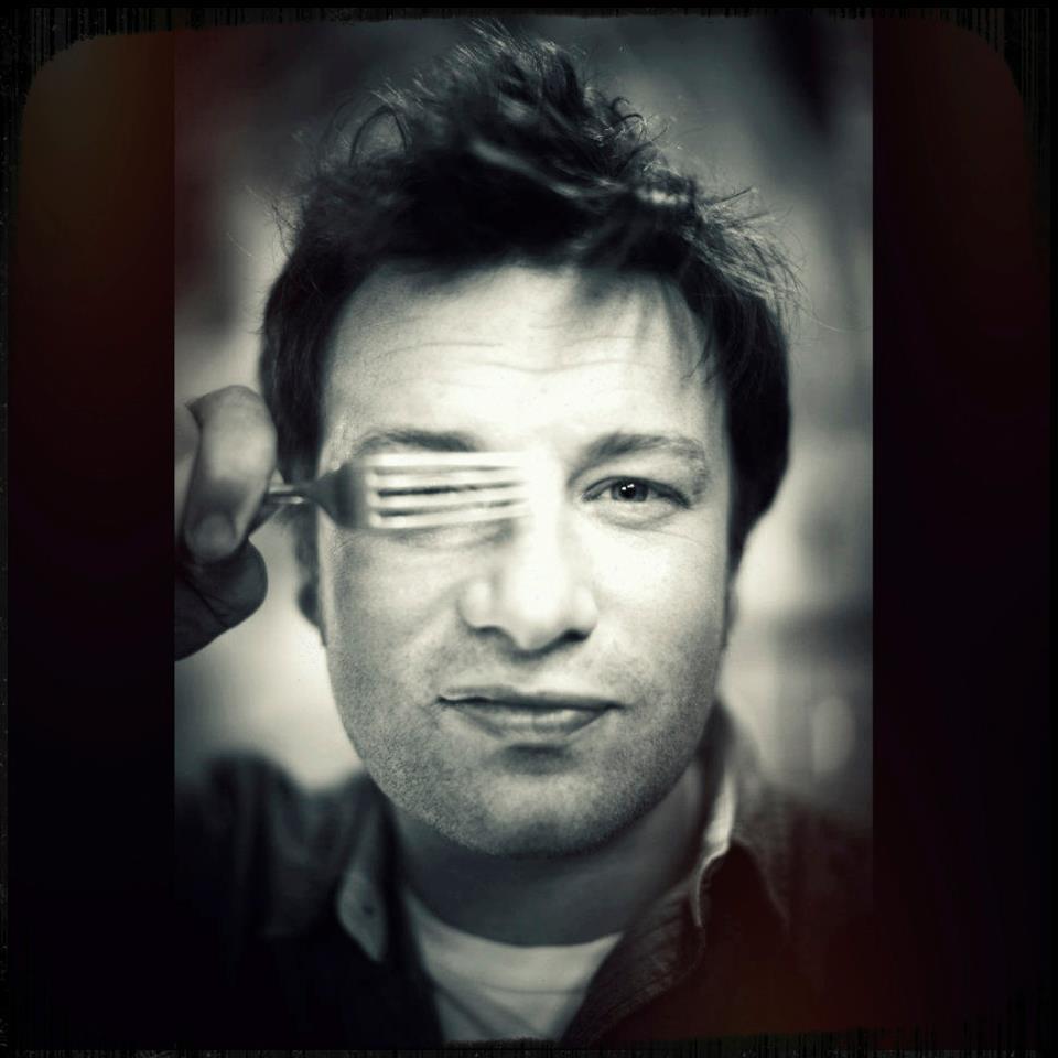 Fetele lui Jamie Oliver au interzis la Facebook sau Instagram!