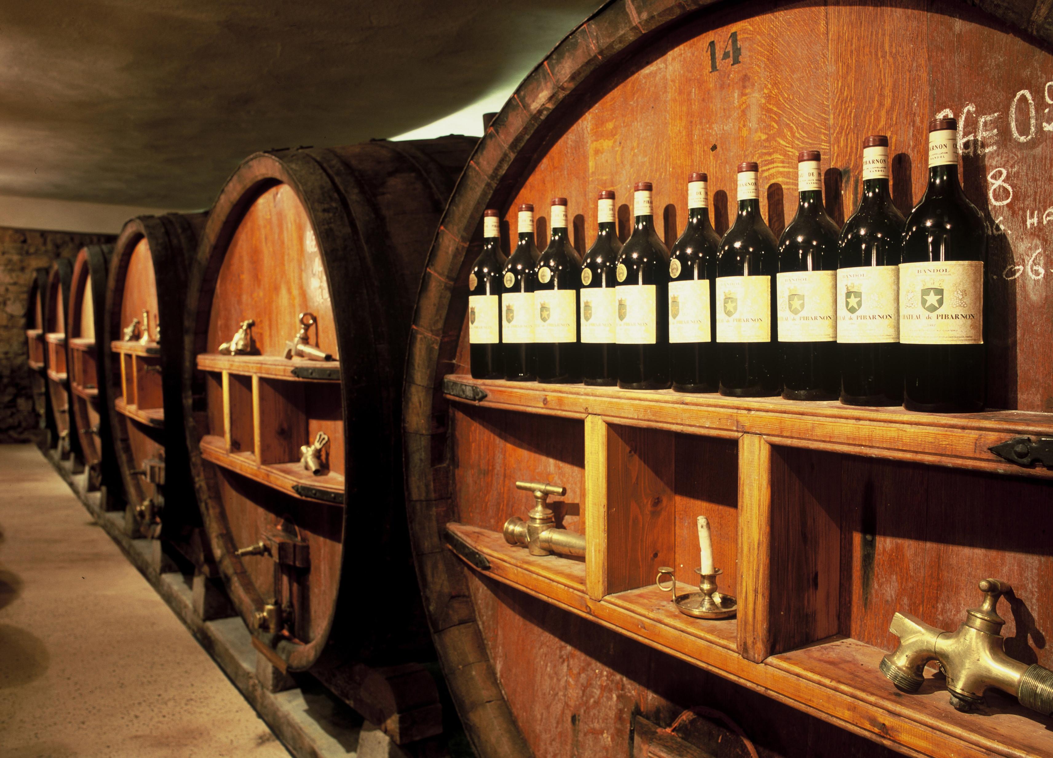 Faceti provizii! Productia de vin va scadea dramatic 