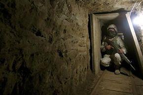 Punct ochit, punct lovit! Un nou tunel al cartelurilor mexicane, inchis