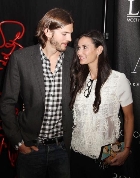 Doi ani au durat negocierile. Demi Moore si Ashton Kutcher sunt divortati cu acte-n regula