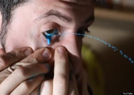 VIDEO! Sa vezi si sa nu crezi: Un argentinian picteaza cu ajutorul ochilor
