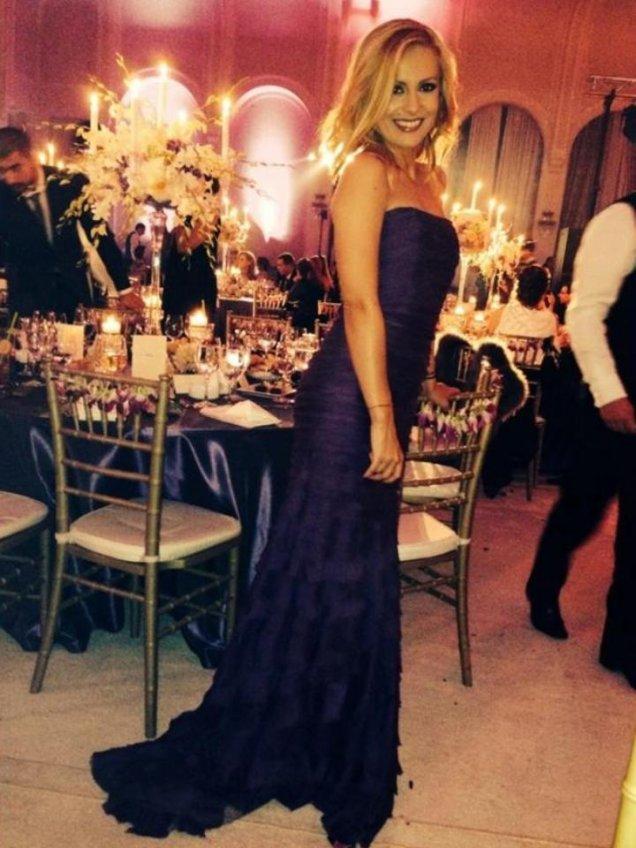 FOTO! Cum s-a imbracat Simona Gherghe la nunta Sandrei Stoicescu