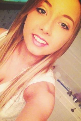 Ii place blitul: Fiica lui Eminem a primit titlul de Miss