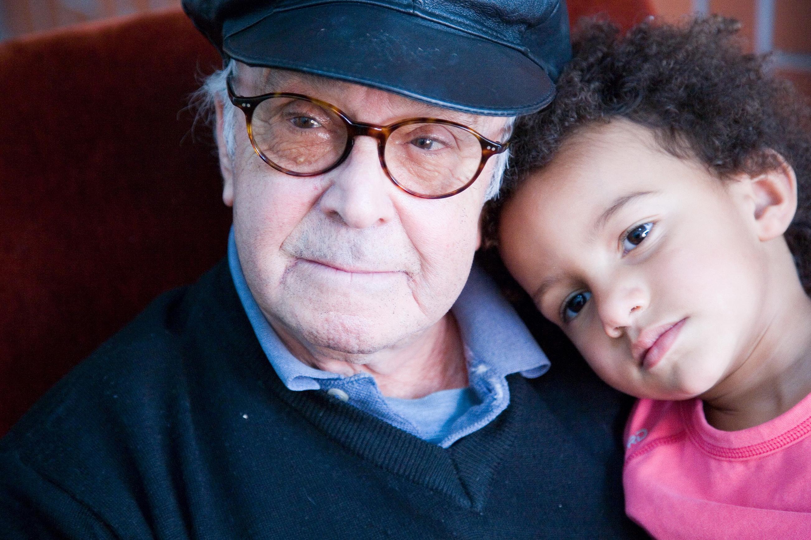 Un englez a luat de la gradinita o alta fata in loc de nepoata lui