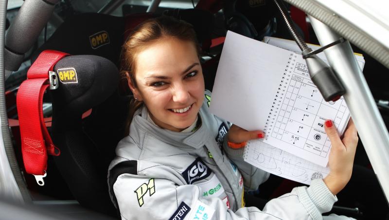Roxana Ionescu, pilot de curse!