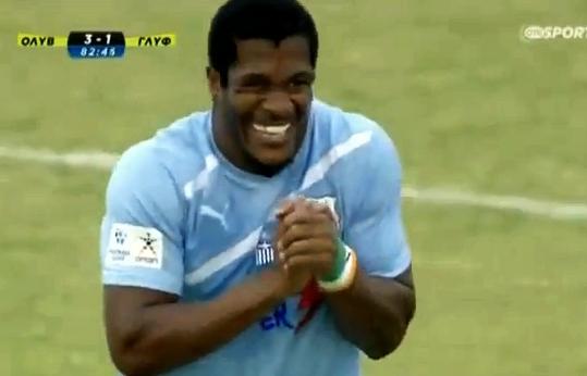 VIDEO: Cea mai rapida eliminare din istorie! A primit cartonas rosu dupa doar 10 secunde