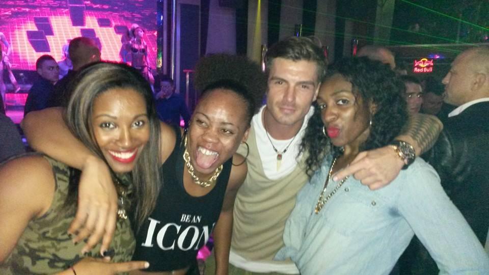 Bogdan Vlădău şi-a găsit genul preferat de femeie? La asta nu te aşteptai