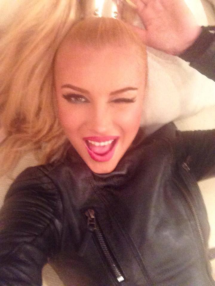 Lora va realiza un filmuleţ cu fanii care dansează pe ultima sa melodie