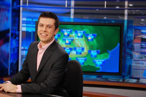 Daniel Osmanovici &icirc;i &icirc;nvață pe tătici cum să pornească la drum cu bebelușul