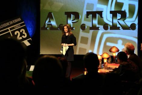 DUPĂ 20 DE ANI: Andreea Berecleanu, emoționată când a primit premiul APTR