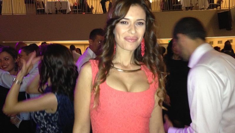 GALERIE FOTO: Andreea Țîra este cea mai sexy mămică din România