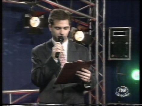 Imagini de colecţie! Dan Negru îl prezintă pe Pepe la un concurs din 1994!