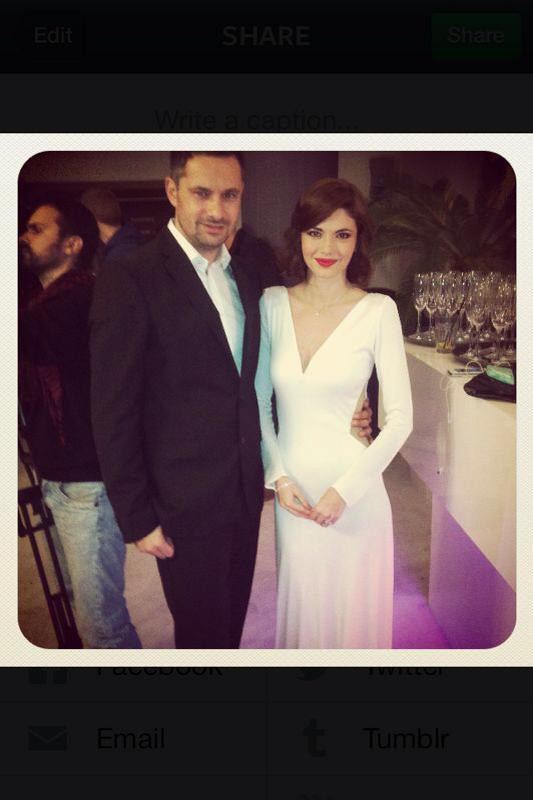 Un cuplu superb. Anca Lungu și-a scos soțul la film!