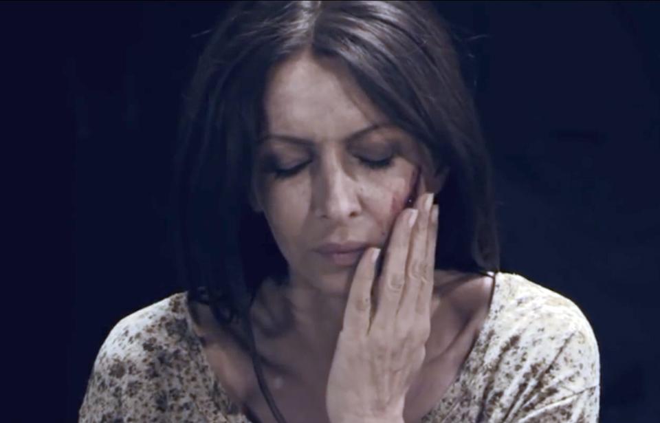 "Nu l-am văzut p&acirc;nă la capăt!": Dani Oţil, profund impresionat de clipul anti-violenţă &icirc;n care apare Mihaela Rădulescu