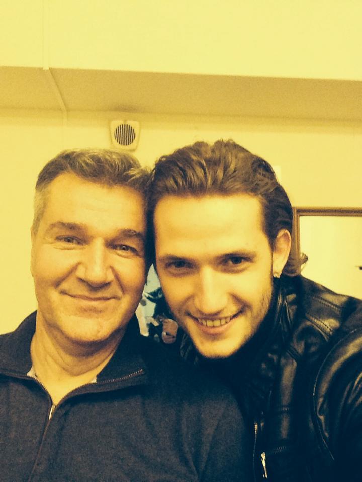 Eliminarea din &ldquo;X-Factor&rdquo; nu l-a afectat. Dima, la concertul Holograf!