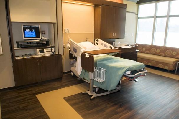 A găsit drumul spre prosperitate. &Icirc;şi pune un testicul &bdquo;la bătaie&rdquo; pentru 35.000 de dolari!