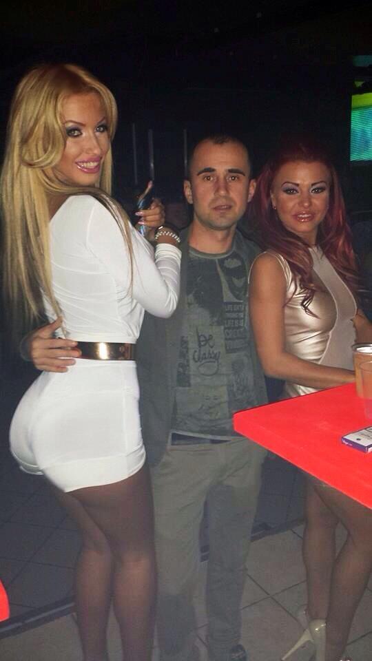 FOTO! Loredana Chivu, păcătoasă şi &icirc;n timpul liber