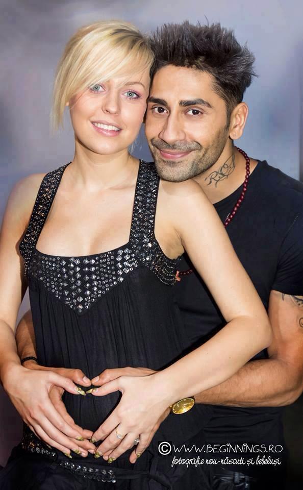 Connect-R, &icirc;n prima poză cu familia completă