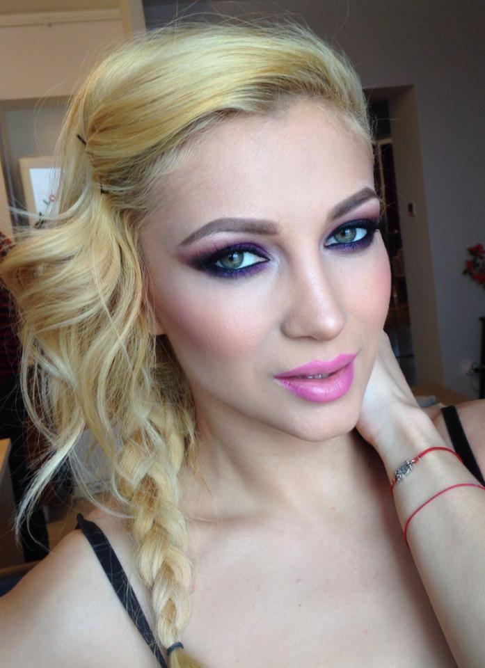 Ce-ţi doresc eu ţie, dulce Rom&acirc;nie?! Lora are de transmis un mesaj special