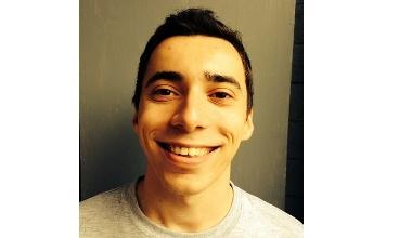 Un t&acirc;năr din Deva a construit din piese de LEGO o maşină complet funcţională