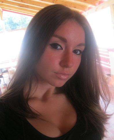 Ea este Eugenia, fiica cea mică a lui Vadim! Galerie FOTO!