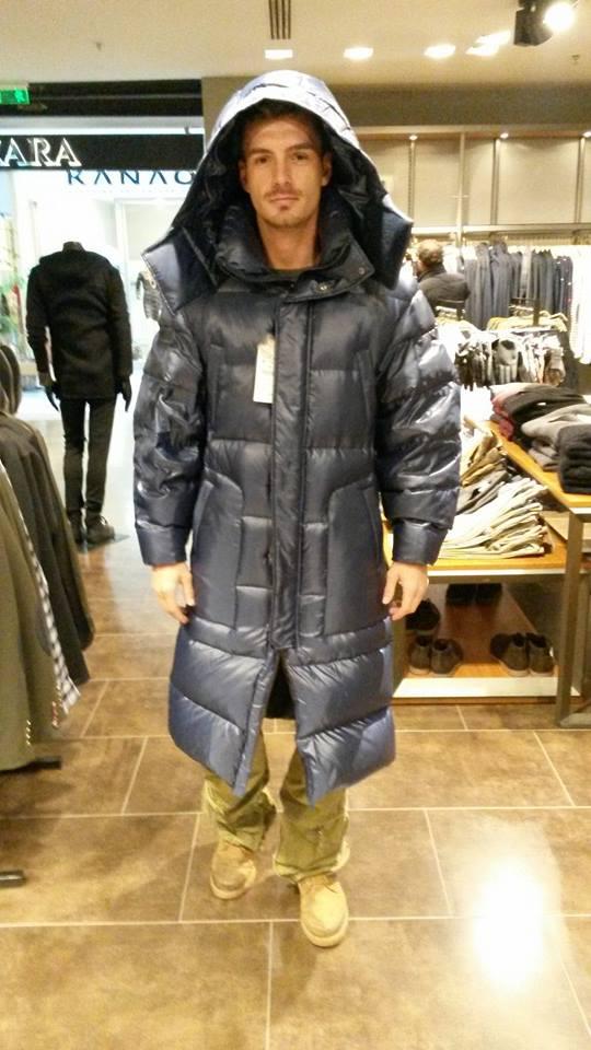 Fetelor, &bdquo;Burlacul&rdquo; vrea să vadă tot! Vlădău se apucă de...&rdquo;babewatch&rdquo;!