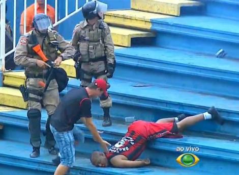 Video şocant! Brazilia: Un suporter a murit şi doi sunt în stare gravă!