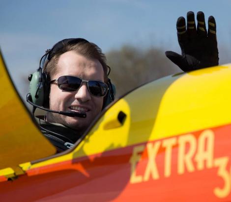 Mihai Sturzu: de la "Totul va fi bine" la pilot cu acte în regulă