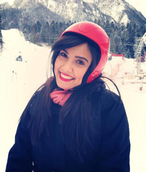 FOTO! Alexandra Bădoi iubeşte să schieze! Prezentatoarea a petrecut un week-end la Sinaia