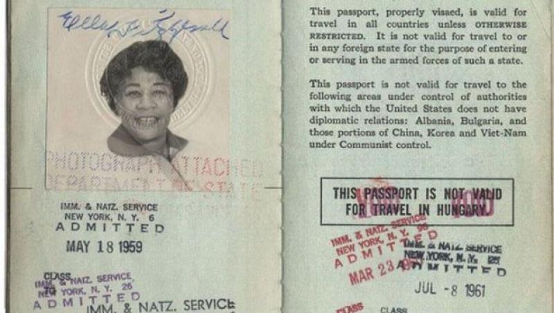 FOTO! Cum aratau in fotografiile de pasaport Einstein, Marilyn Monroe sau John Lennon