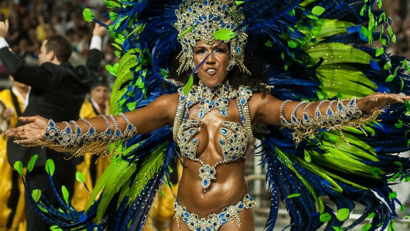 Carnavalul de la Rio: Peste 70.000 de persoane au inceput distractia pe Sambadrom!