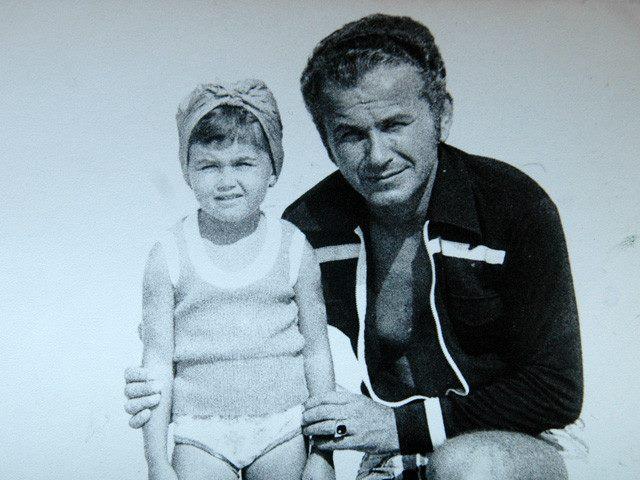 Oana Zavoranu vorbeste cu durere despre despartirea de tatal sau. Vezi mesajul transmis in memoria acestuia!