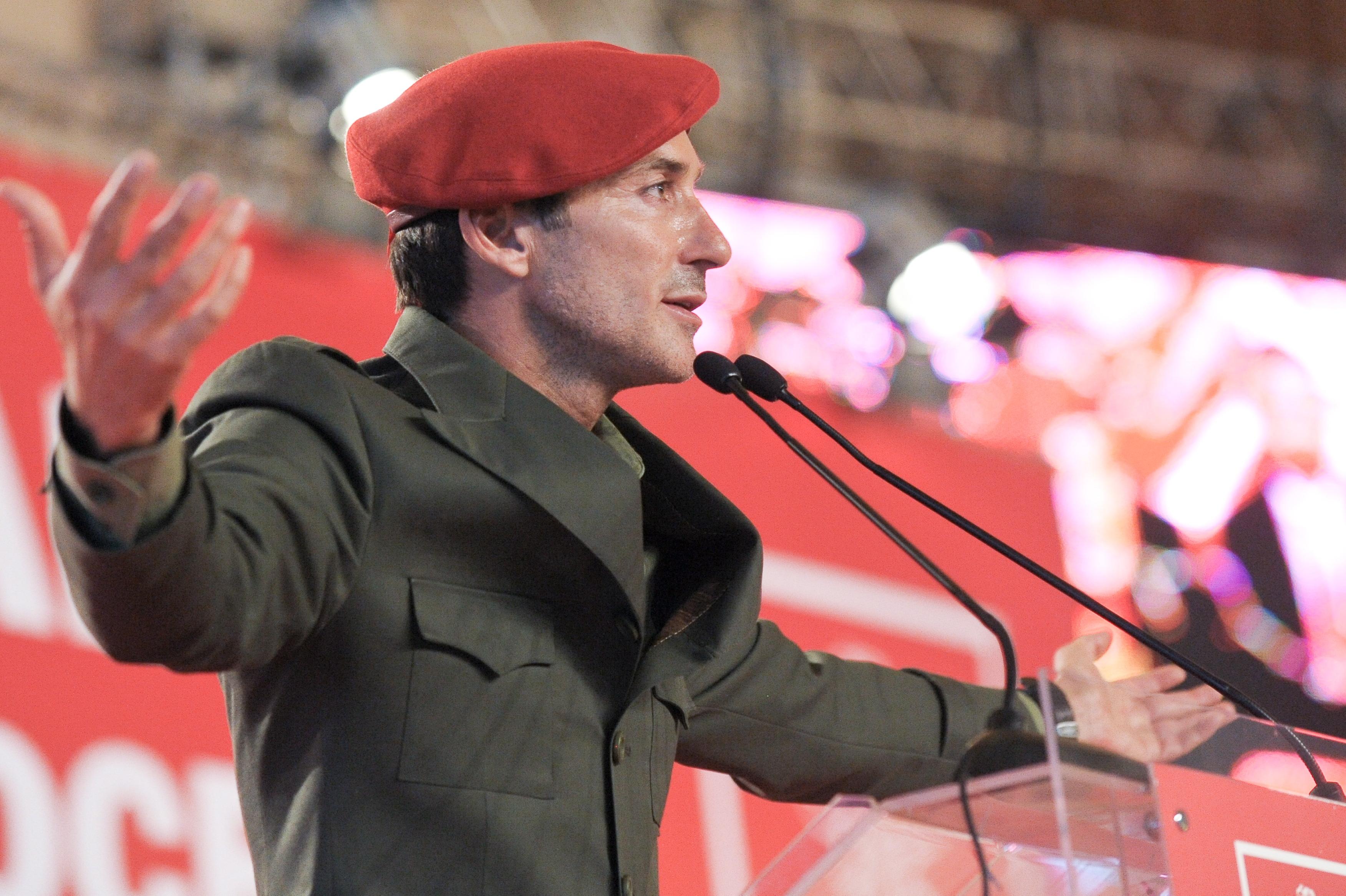 Radu Mazare pleaca in Madagscar sa construiasca bungalow-uri