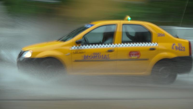 Un barbat a fost gasit mort in portbagajul unui taxi abandonat pe un camp de langa orasul Fagaras