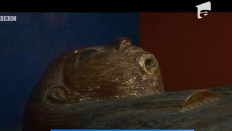 O mumie veche de 2.000 de ani a fost gasita in podul unei case din Marea Britanie