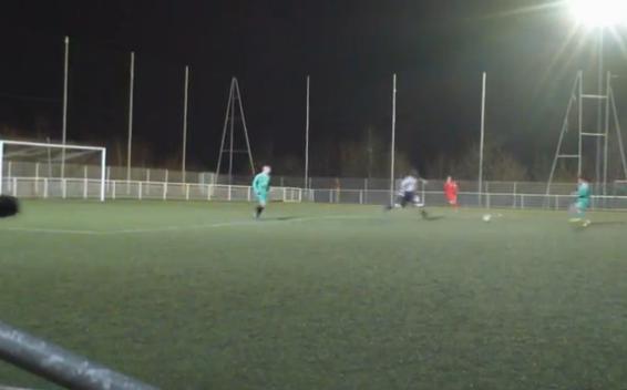 VIDEO: Doare cand privesti! "Voinic" cazut la datorie