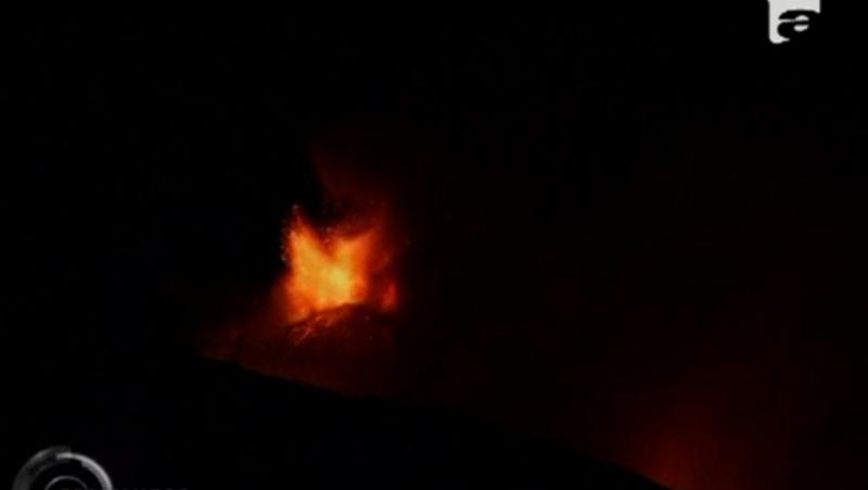Cel mai inalt vulcan activ al Europei continua sa erupa de doua zile