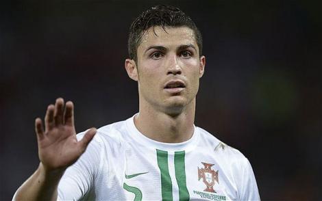 VIDEO! Cristiano Ronaldo nu poate scapa de Messi nici macar de ziua sa
