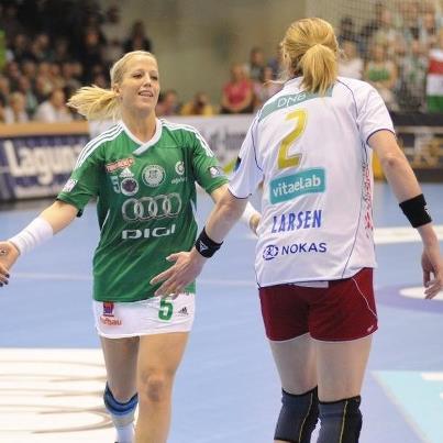 Handbalistele renunta la sorturi! Sportivele de la Gyor vor juca in fustite