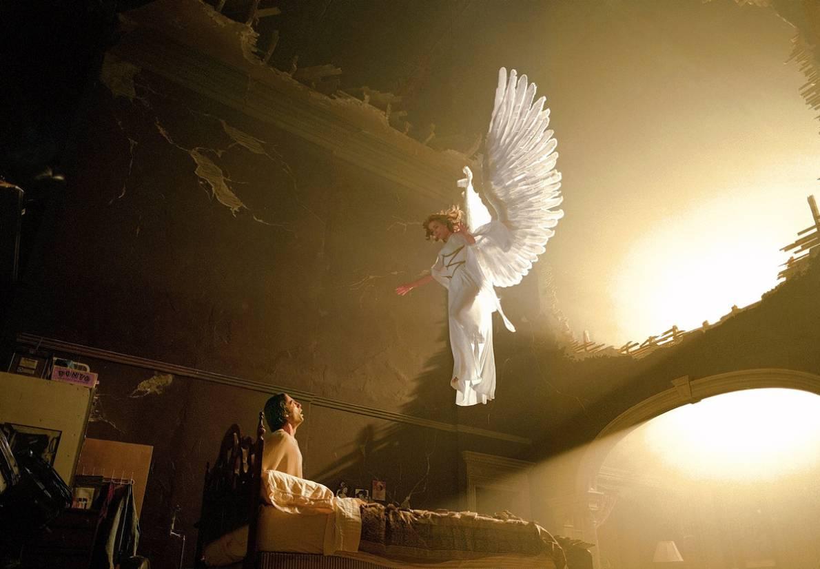 EXCLUSIV! Ultima hotie: Terapeuti care pretind ca vorbesc cu ingerii