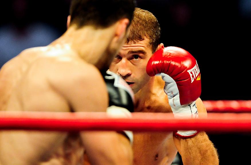 OFICIAL: Lucian Bute va boxa, pe 25 mai, cu Jean Pascal!