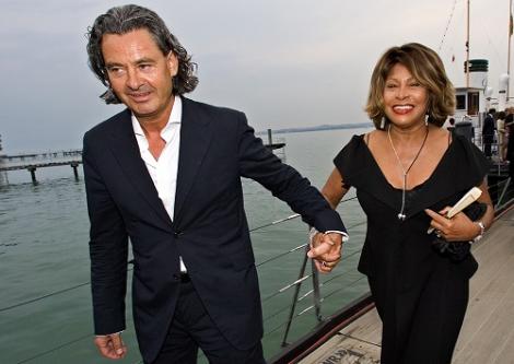 Mireasa la 73 de ani: Tina Turner se marita!
