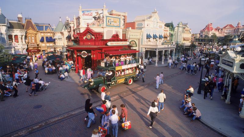Observator Special | Se implinesc 20 de ani de la deschiderea parcului Disneyland din Paris