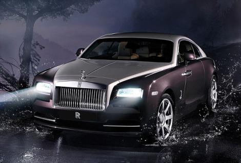 FOTO! Rolls Royce e "bini di tat"! Wraith - frumoasa, desteapta si puternica