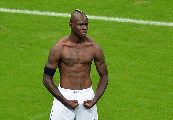 FOTO! Care e asemanarea dintre Lucian Bute si Mario Balotelli?
