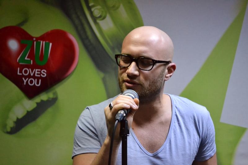 Mihai Bendeac, pe Facebook: "Draga mama, esti si vei ramane singura Femeie cu adevarat importanta in viata mea"