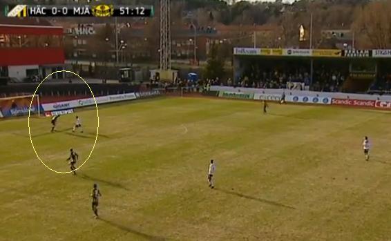 VIDEO: Un portar a reusit driblingul saptamanii! Si-a umilit adversarul cu o trecere de efect
