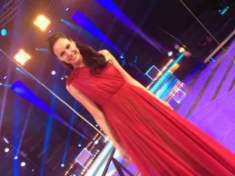 Monica Petrica, mai frumoasa ca oricand! Jurata se pregateste pentru prima gala de la "Romania Danseaza"