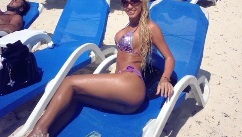 UPDATE: Loredana Chivu, DEMENTIALA in costum de baie (FOTO)